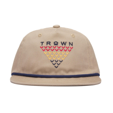Gorra Triángulo,  Trown